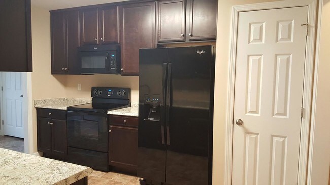 Building Photo - 6504 Lantern Ct