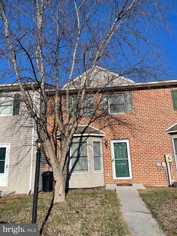 Building Photo - 14 Colonial Dr