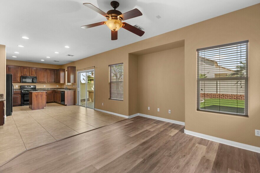 Building Photo - 3936 Red Trumpet Ct