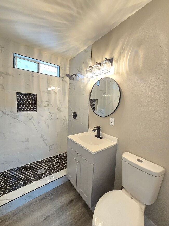 Building Photo - 44414 Andale Ave