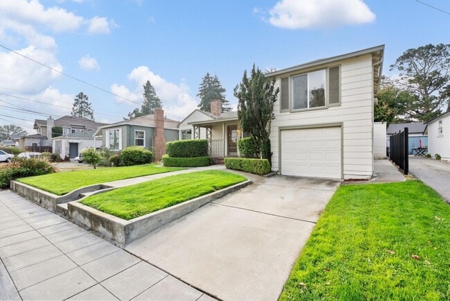 Primary Photo - 301 22nd Ave