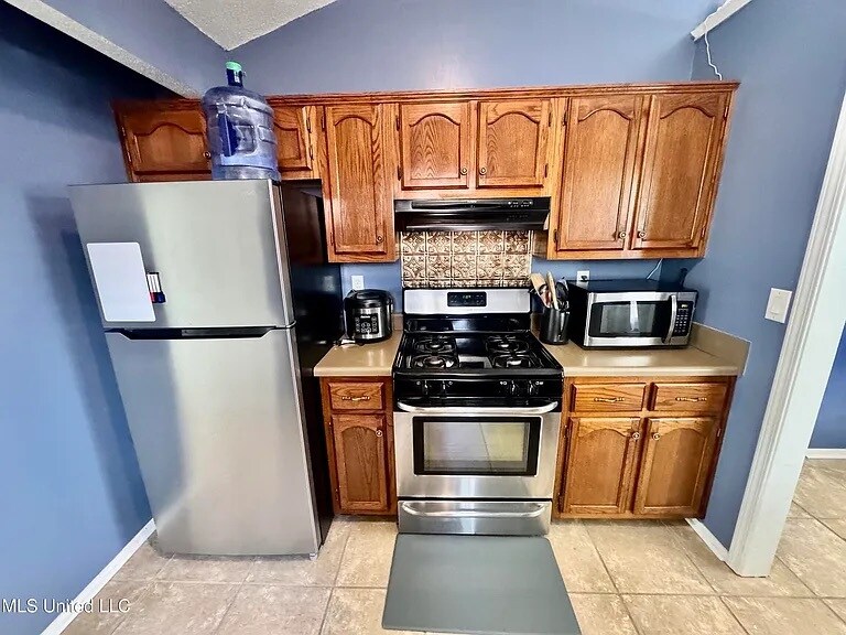 Building Photo - 1096 W E Ross Pkwy