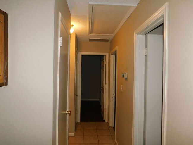 Building Photo - 3539STUD