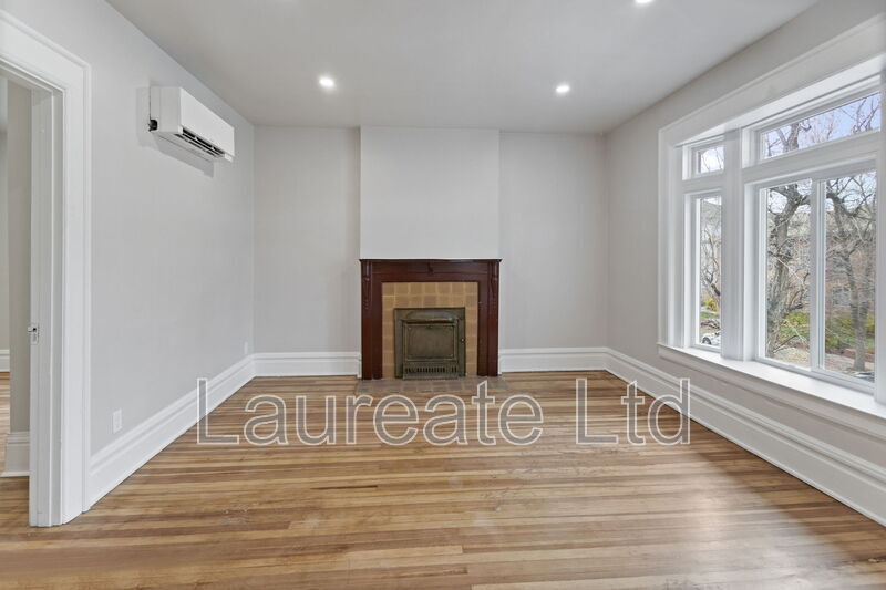 Building Photo - 1058 N Pearl St