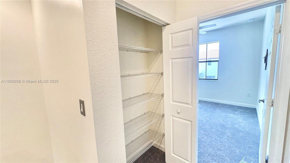 Building Photo - 3368 W 108th St