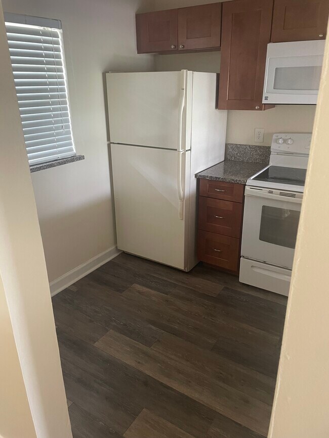 Building Photo - 9420 Poinciana Pl