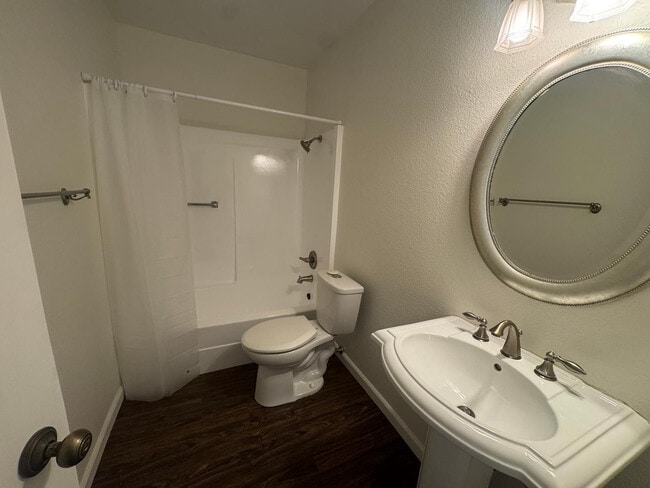 Building Photo - 8216 E Keim Dr