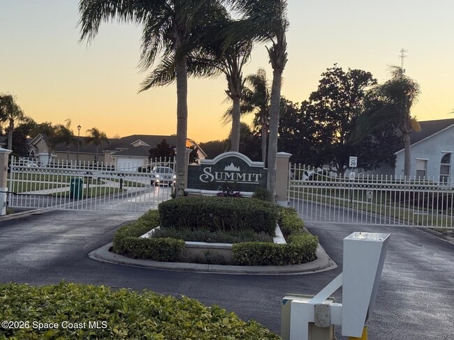 Building Photo - 4630 Portage Trail