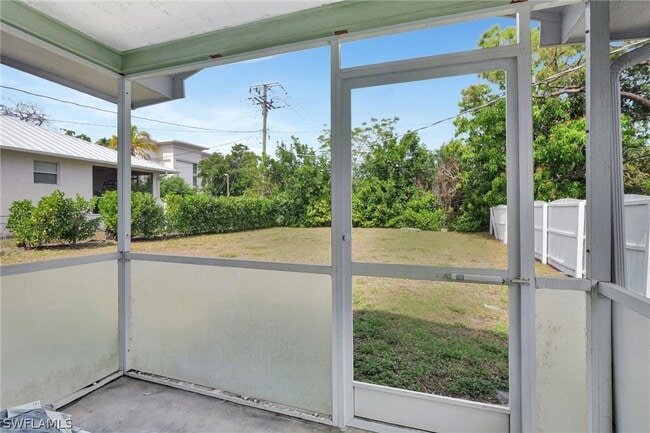 Building Photo - 1009 Ridge St