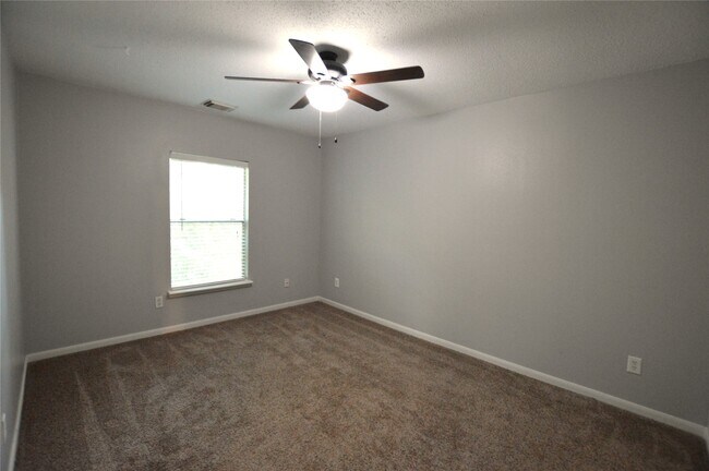 Building Photo - 2 Arnica Ct