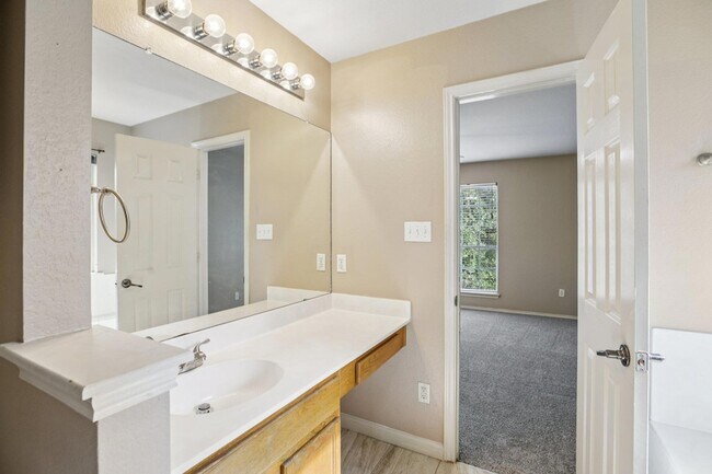 Building Photo - 1132 Pine Portage Loop