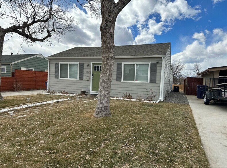 Building Photo - 1875 S Raritan St