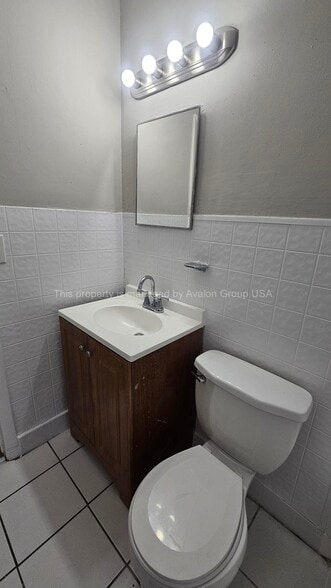 Building Photo - 6809 Miss Muffet Ln S
