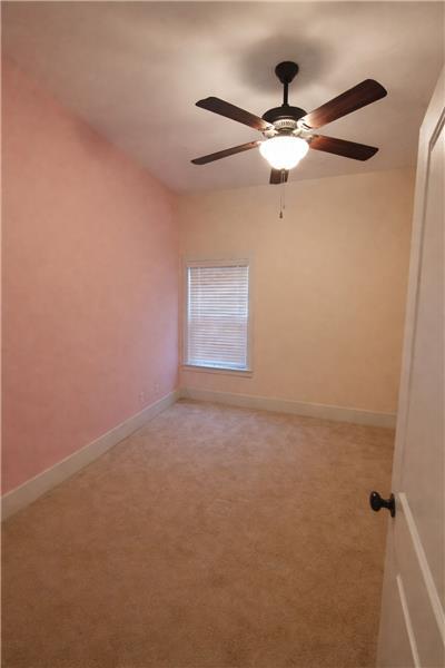 Building Photo - 602 E 34th St