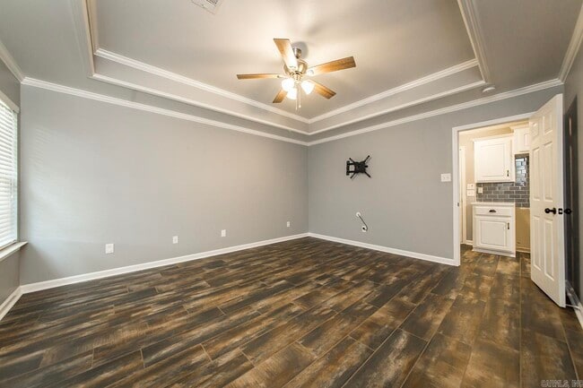 Building Photo - 31 Newcastle Dr