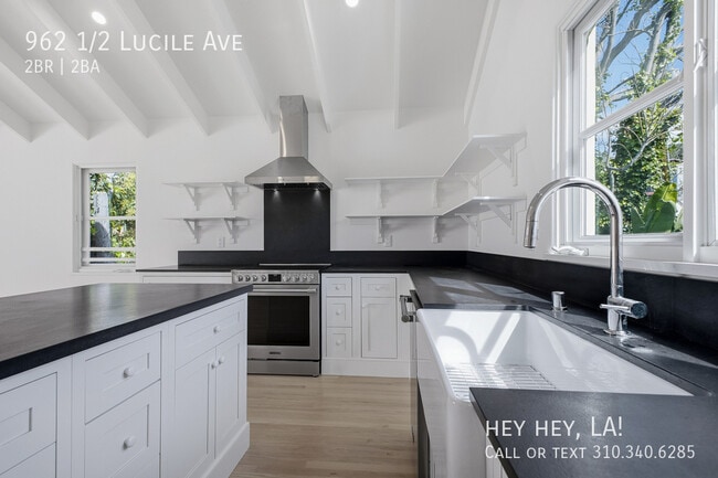 Building Photo - 962 1/2 Lucile Ave-