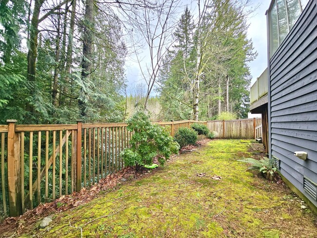 Building Photo - Spacious Home in Prime Sammamish Location