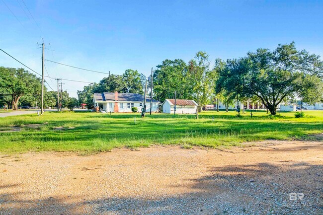 Building Photo - 109 Armstrong Ave