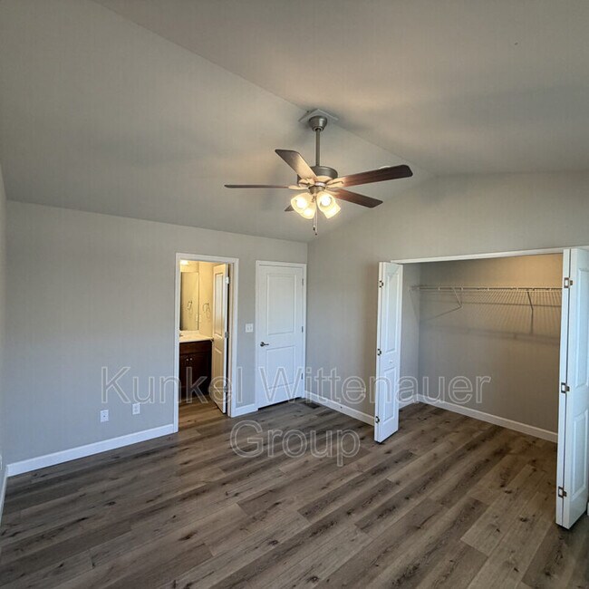 Building Photo - 328 Coral Sea Way