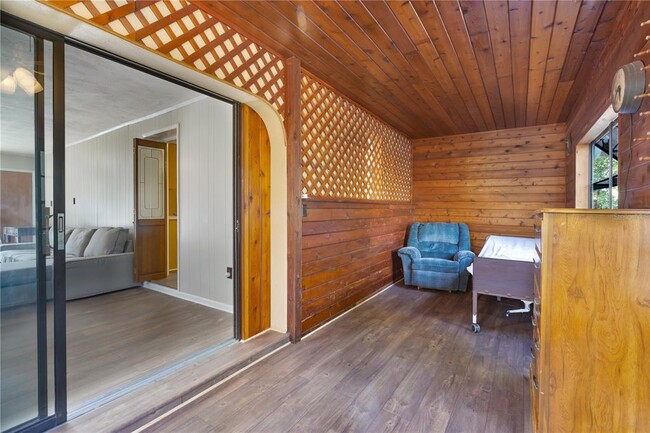 Building Photo - 3101 N Canal Dr