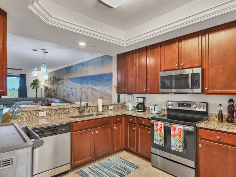 Building Photo - 5558 Palmer Cir