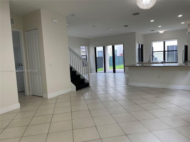 Building Photo - 3316 W 98th Pl