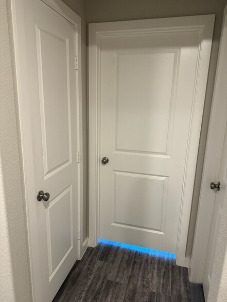 Closet, Laundry Room, Bedroom - 2409 Bastrop Ave