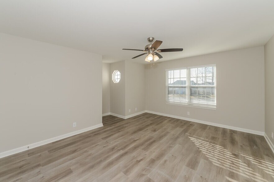 Building Photo - 1403 Teresa Ln