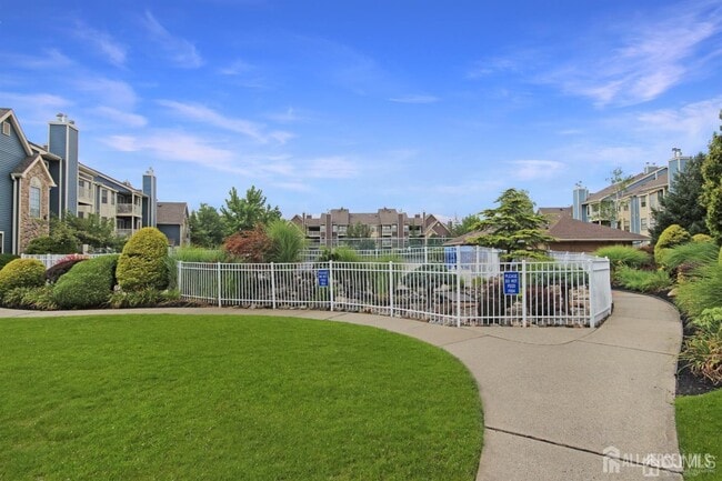 Building Photo - 336 Cozzens Ct