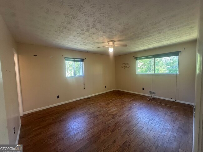 Building Photo - 6859 Mystic Ln