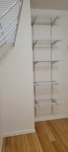 Master Closet 2 - 771 Hoover Dr