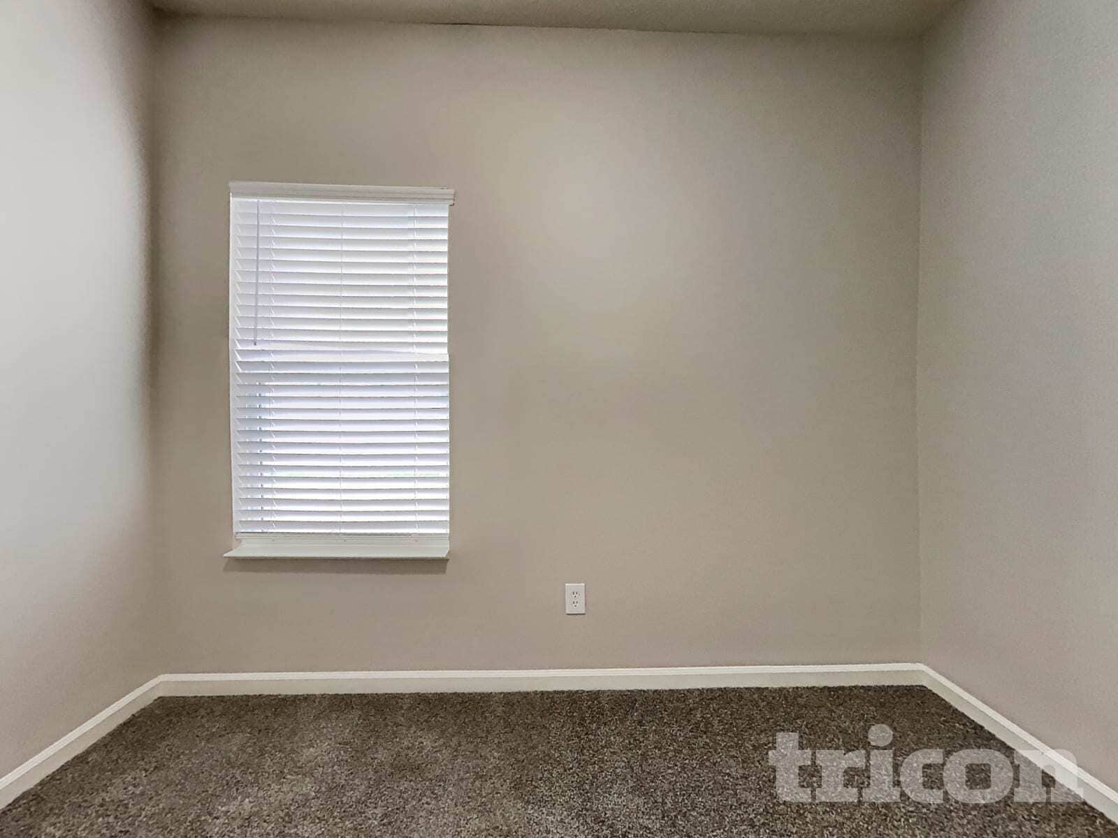 Building Photo - 675 Albermarle Dr