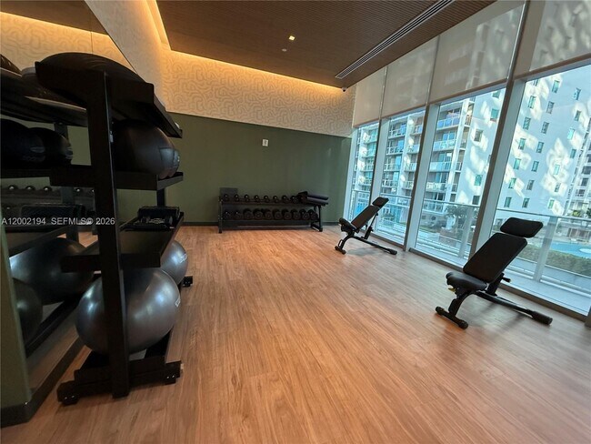 Building Photo - 77 SE 5th St