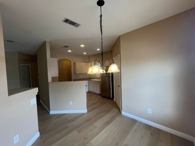 Building Photo - Terrific 2 Bedroom Condo in Sedona!
