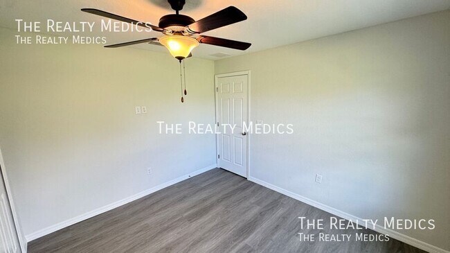 Building Photo - 8147 Cozumel Ln
