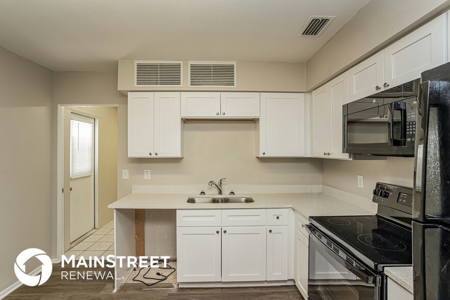 Building Photo - 604 Shamrock Blvd