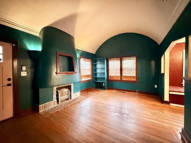 Building Photo - 2317 NW 13th St