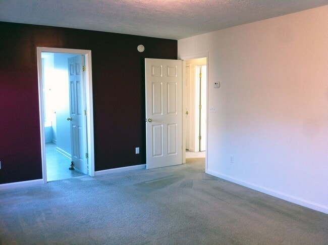 Building Photo - Lovely, Upscale Home! All Electric, Garage, Fenced Backyard; $1,900/Mo with 2 Yr Lease!