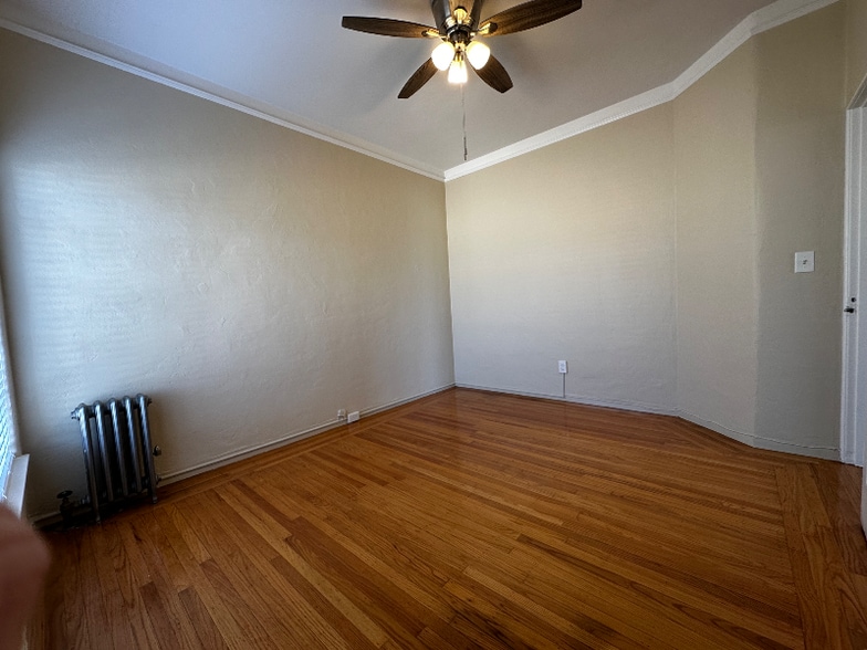 Building Photo - 2208 Carroll St