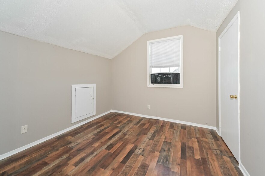 Building Photo - 515 Ben Hur Ave