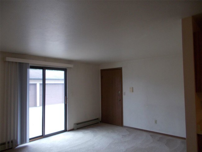 Building Photo - 1721 Lenwood Ave