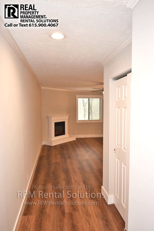 Building Photo - Amazing 2BR Condo off Edmondson Pike/Brent...