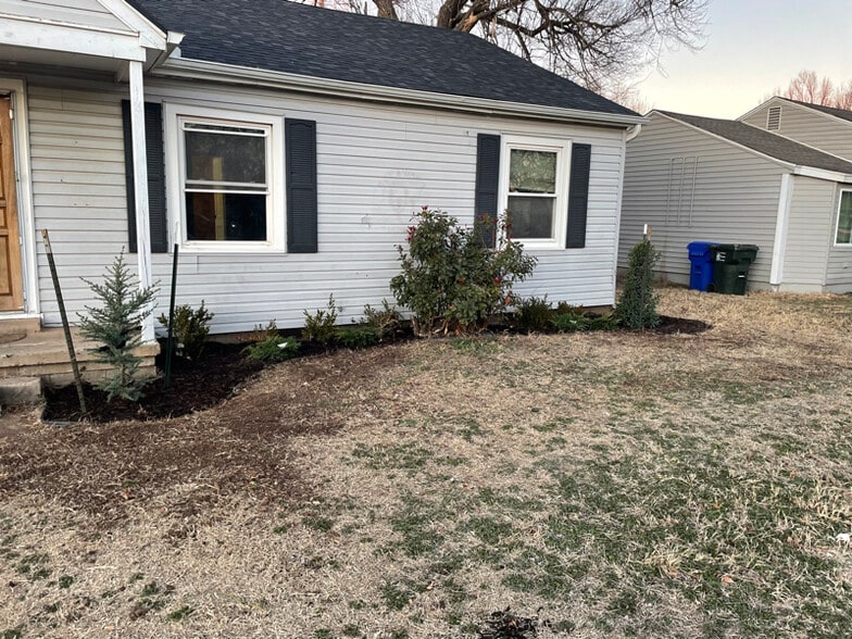 Building Photo - 101 E Haddock St