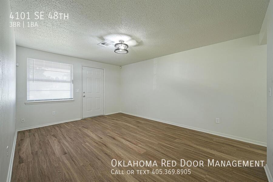 Building Photo - 4101 SE 48th-