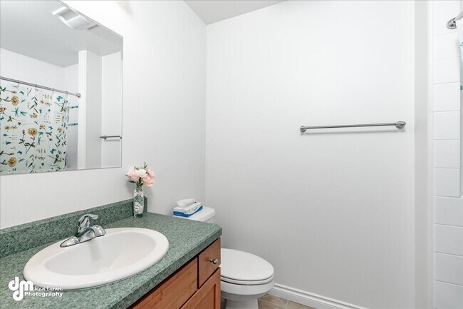 Building Photo - 299 Skwentna Dr