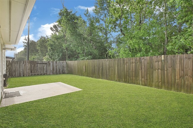 Building Photo - 12902 Pecan Shores Dr