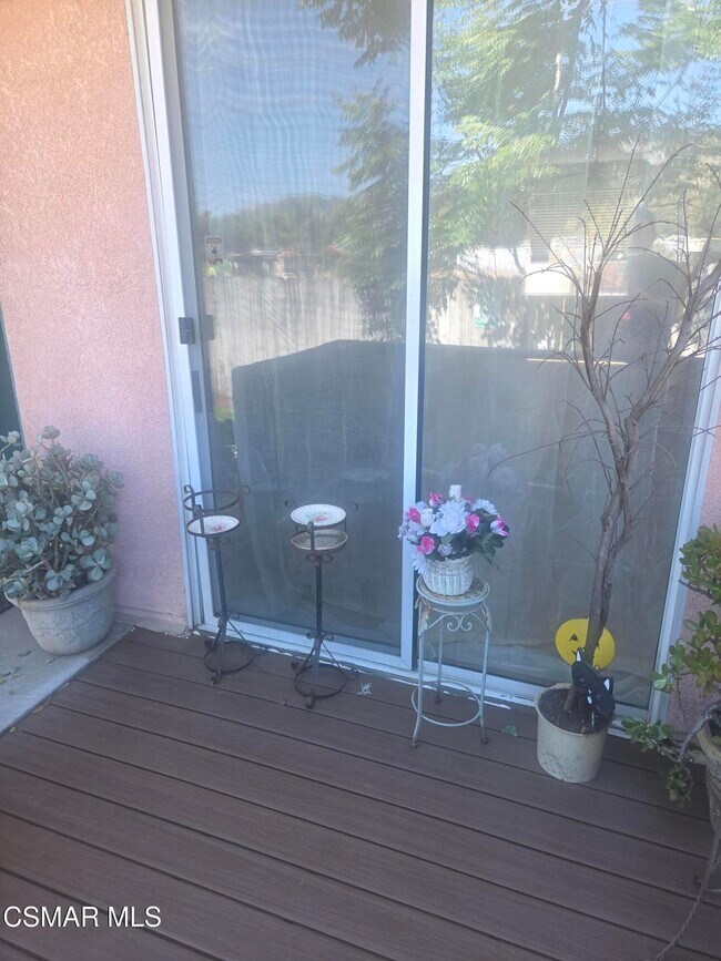 Building Photo - 13901 Olive View Ln