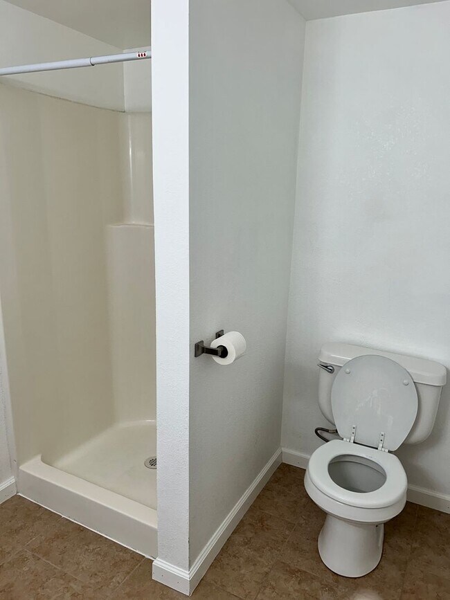 Building Photo - 816 Capehart Ct