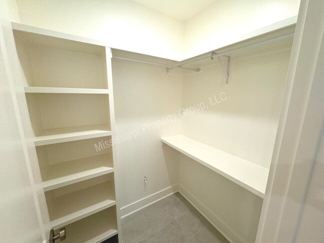 Building Photo - 3BD/3.5BA FOR RENT IN THE RESERVE