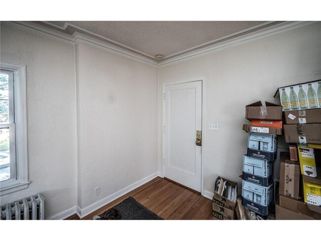 Building Photo - 3549 Irving Ave S